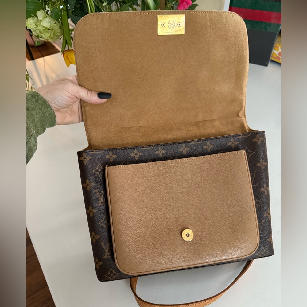 Louis Vuitton Monogram Marignan w/Dust Bag, Box & Added LV Crossbody Strap EUC - Picture 5 of 15